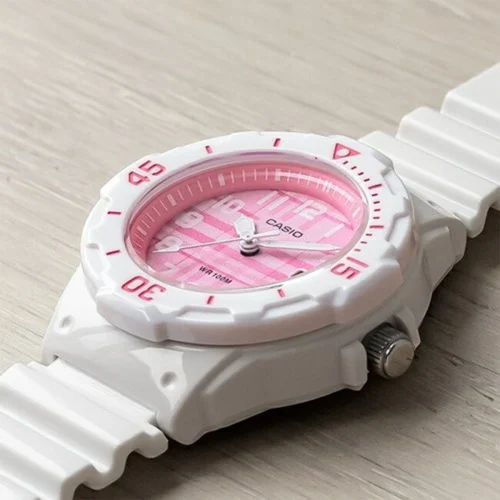 قیمت ساعت مچی زنانه کاسیو مدل CASIO LRW-200H-4C