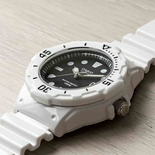 ساعت مچی زنانه کاسیو مدل Casio-LRW-200H-1E